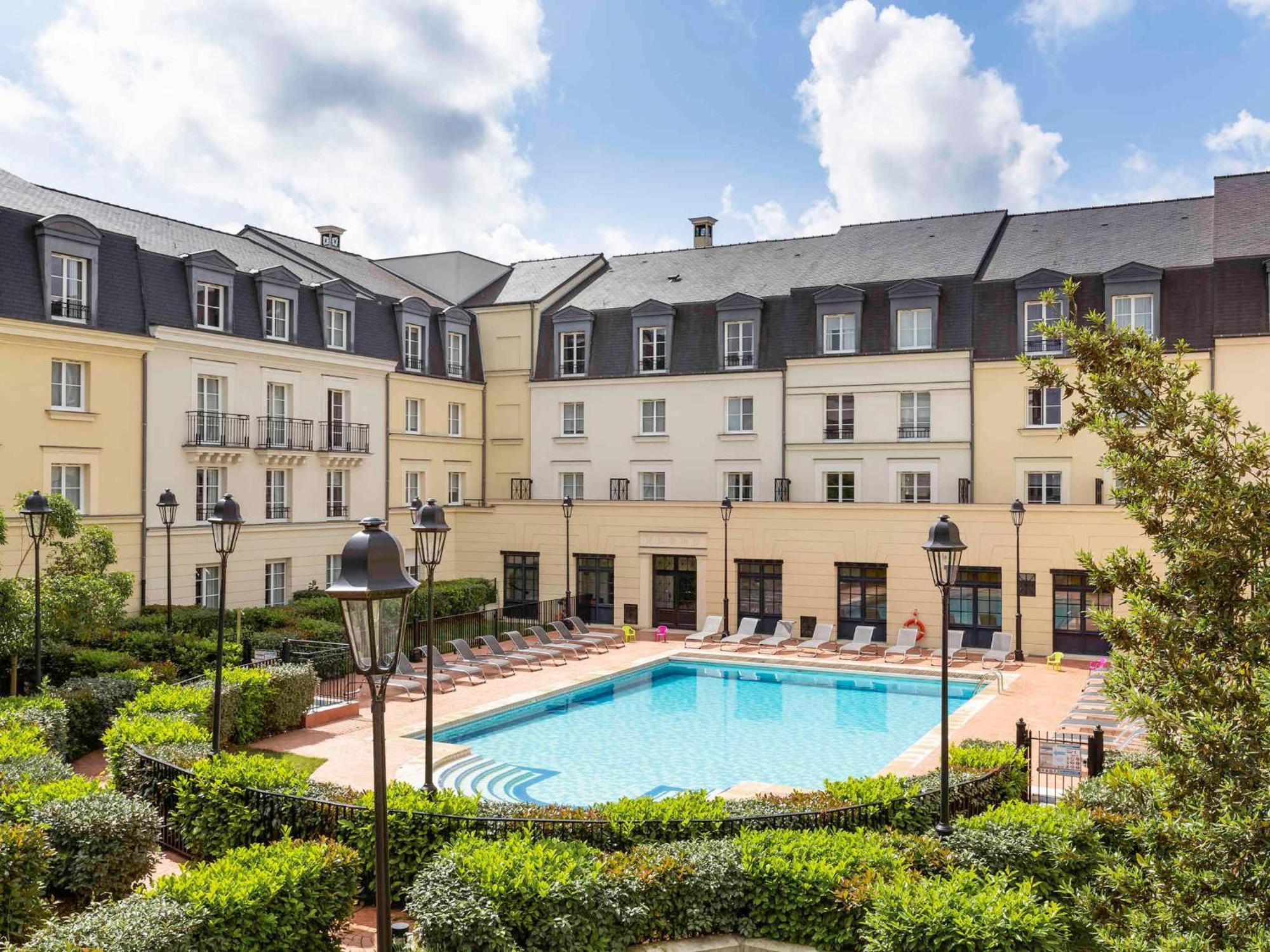 Disneyland Deluxe Flat, Outside Pool, Climatisation, 1 Min To Disney Parks Serris Exterior photo